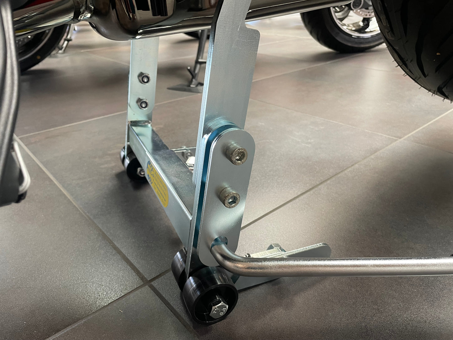 BMW R1300R / RS Lifter