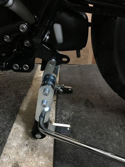 Triumph-Cruiser-Lifter