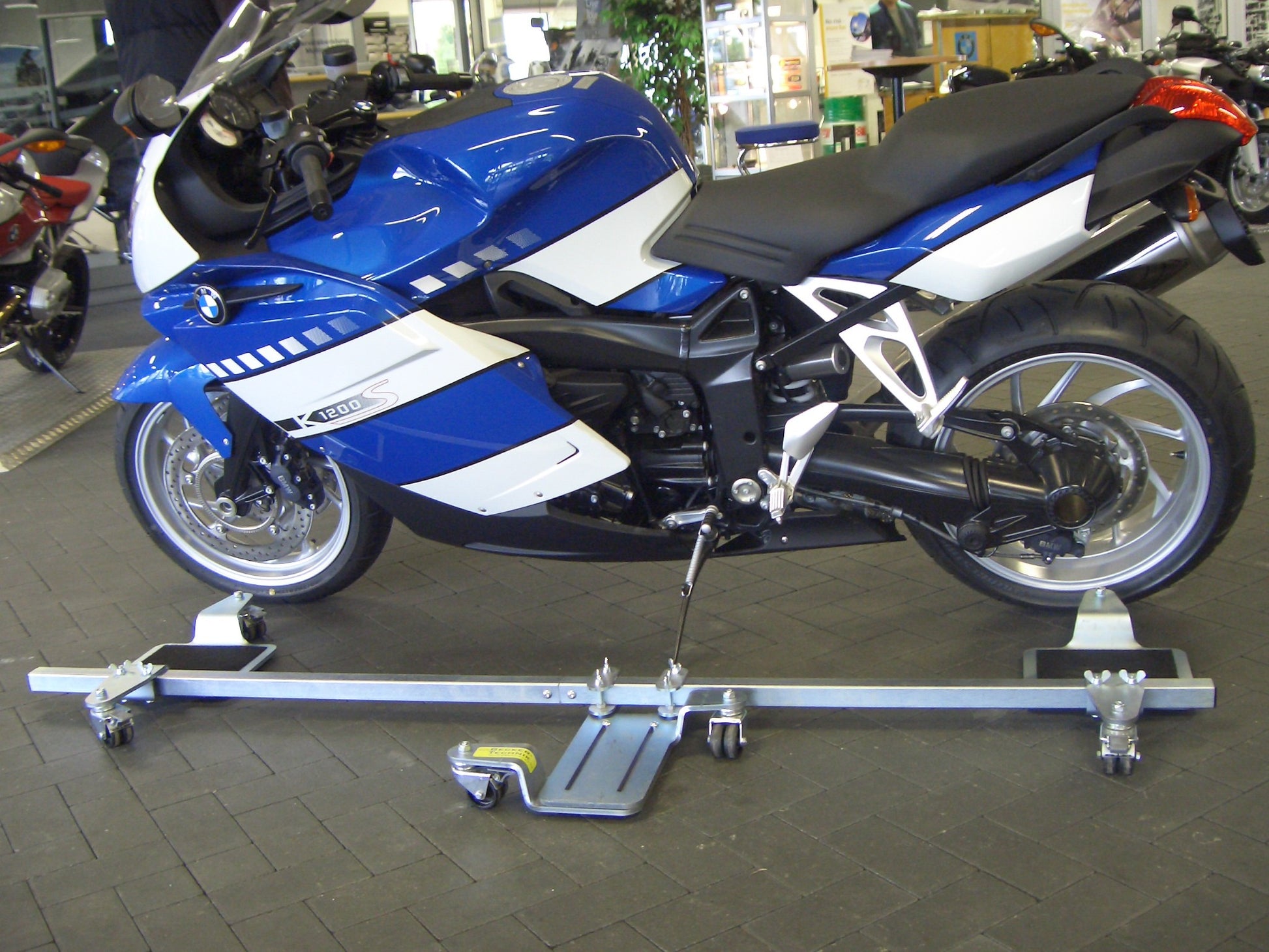 Breitere Hinterradplatte 350mm für Rangier-As Total als Aufpreis