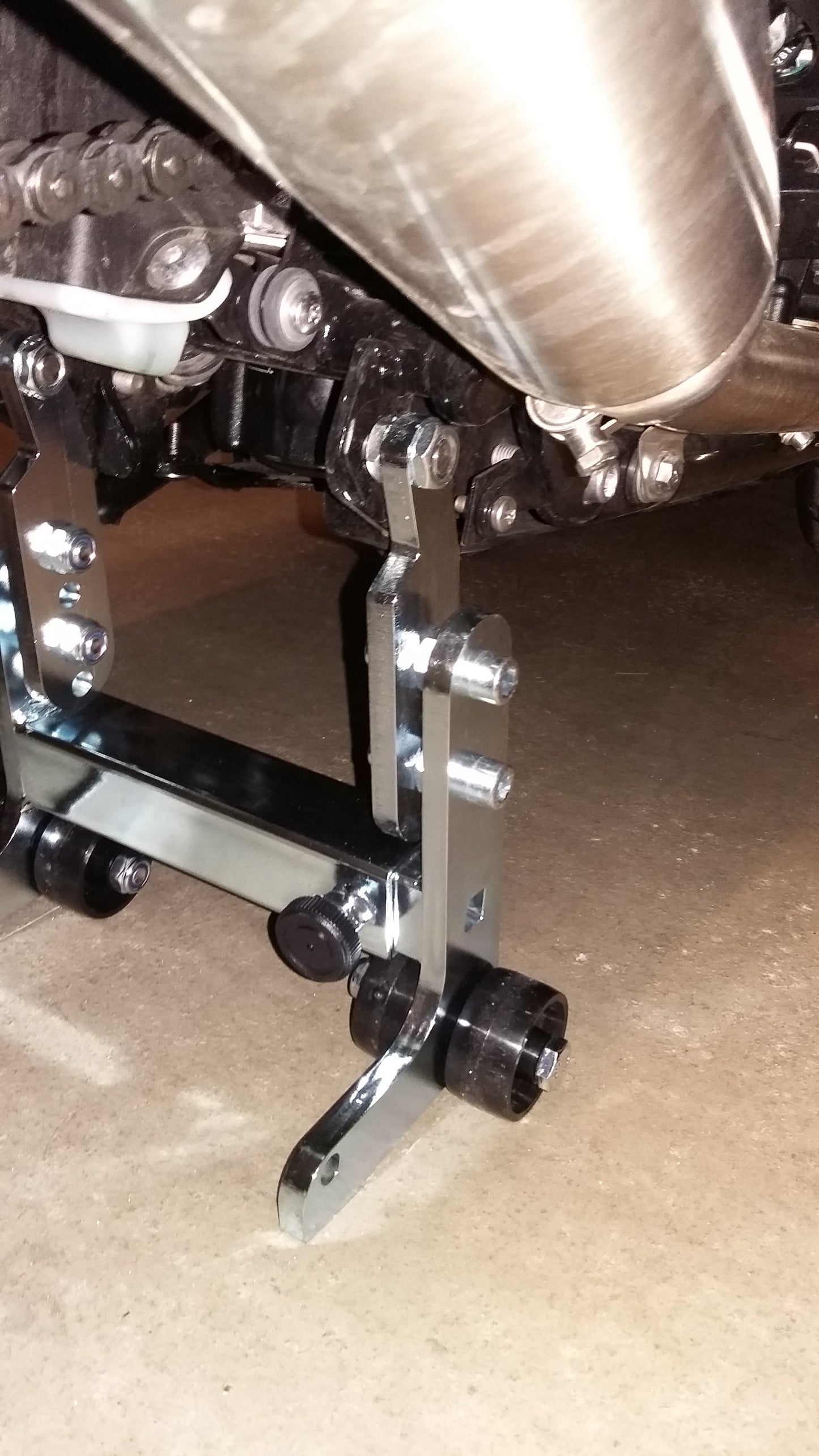 Triumph-Cruiser-Lifter