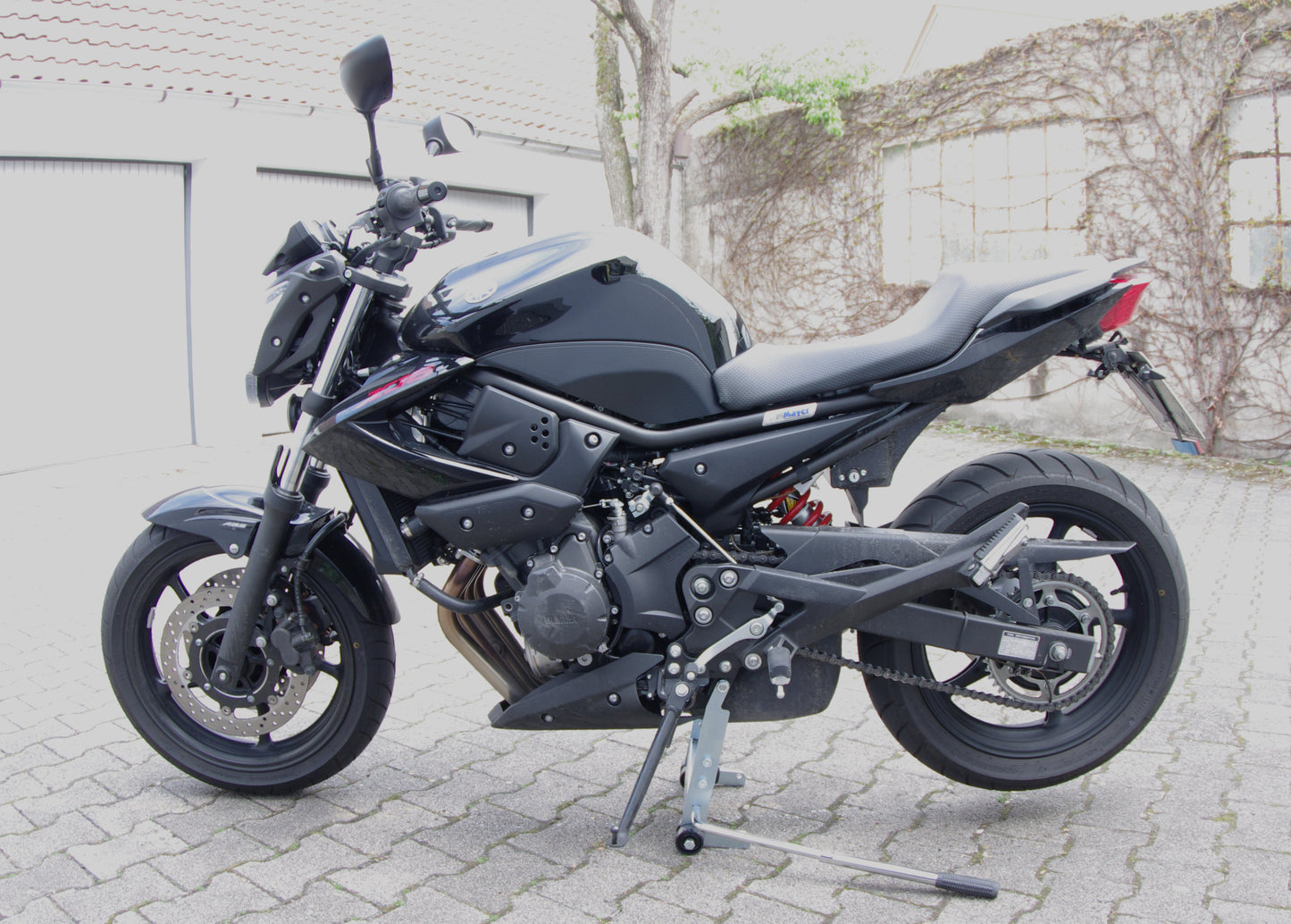 Yamaha XJ6-Lifter