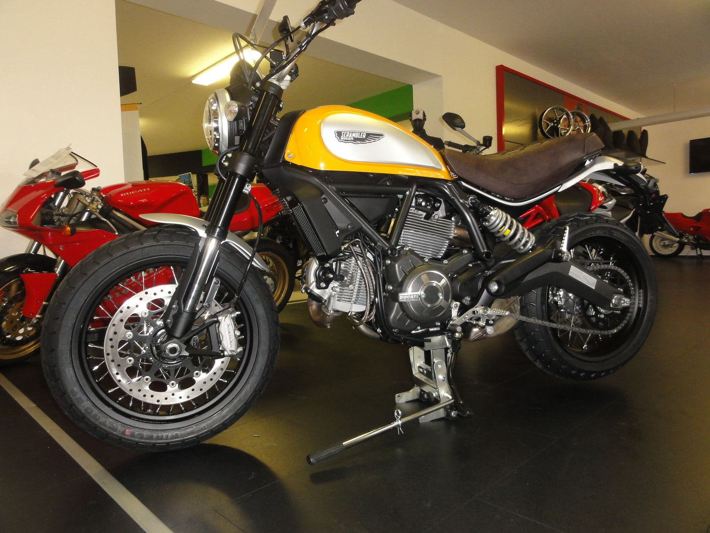 Ducati Monster und Scrambler -Lifter