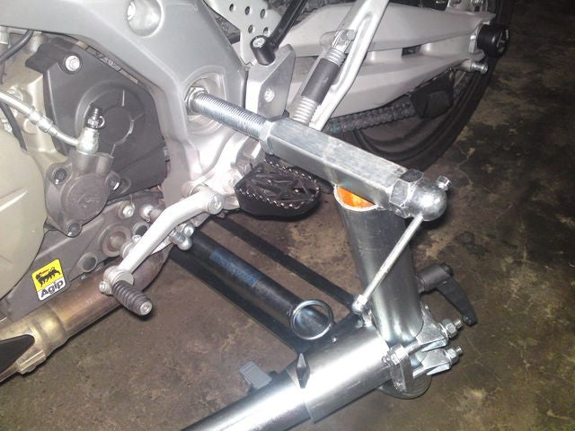 Motorbike-Lifter Sport Beispielfotos Aprilia