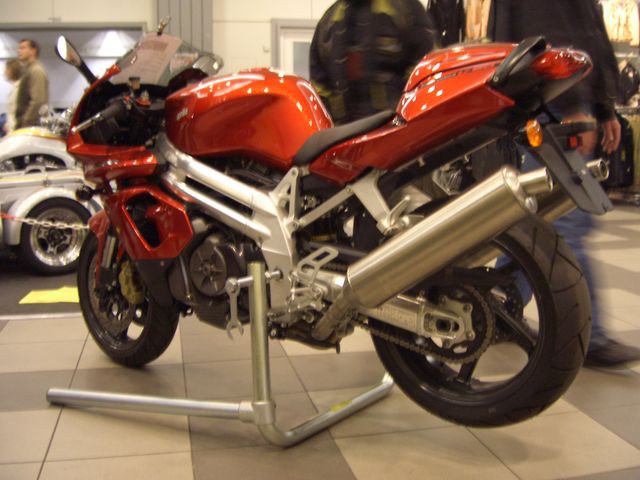 Motorbike-Lifter Sport Beispielfotos Aprilia