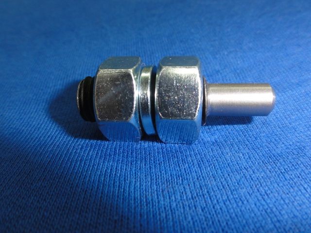 Adapterbolzen 8mm für Yamaha MT 07