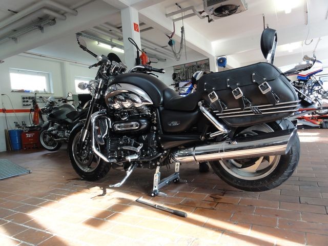 Triumph Rocket 3-Lifter d 13mm