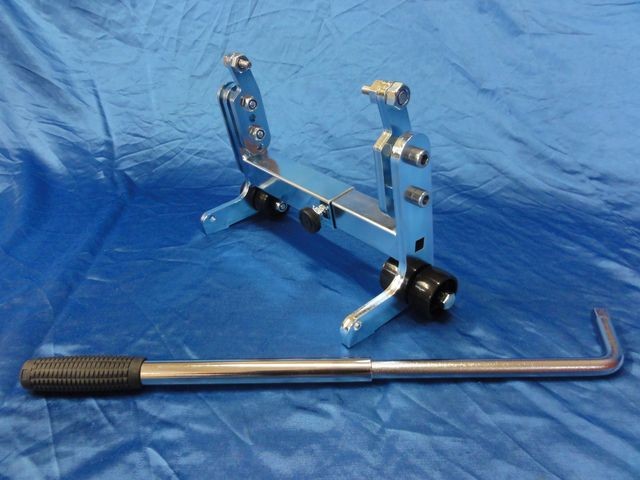 Triumph Rocket 3-Lifter d 8mm