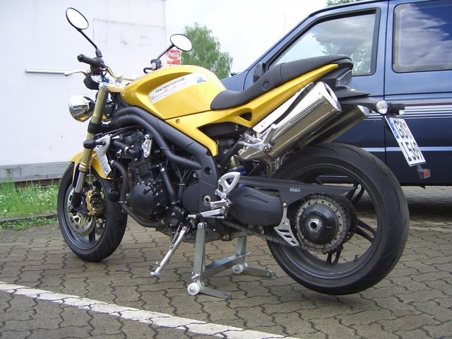 Central-Lifter für einige Speed Triple