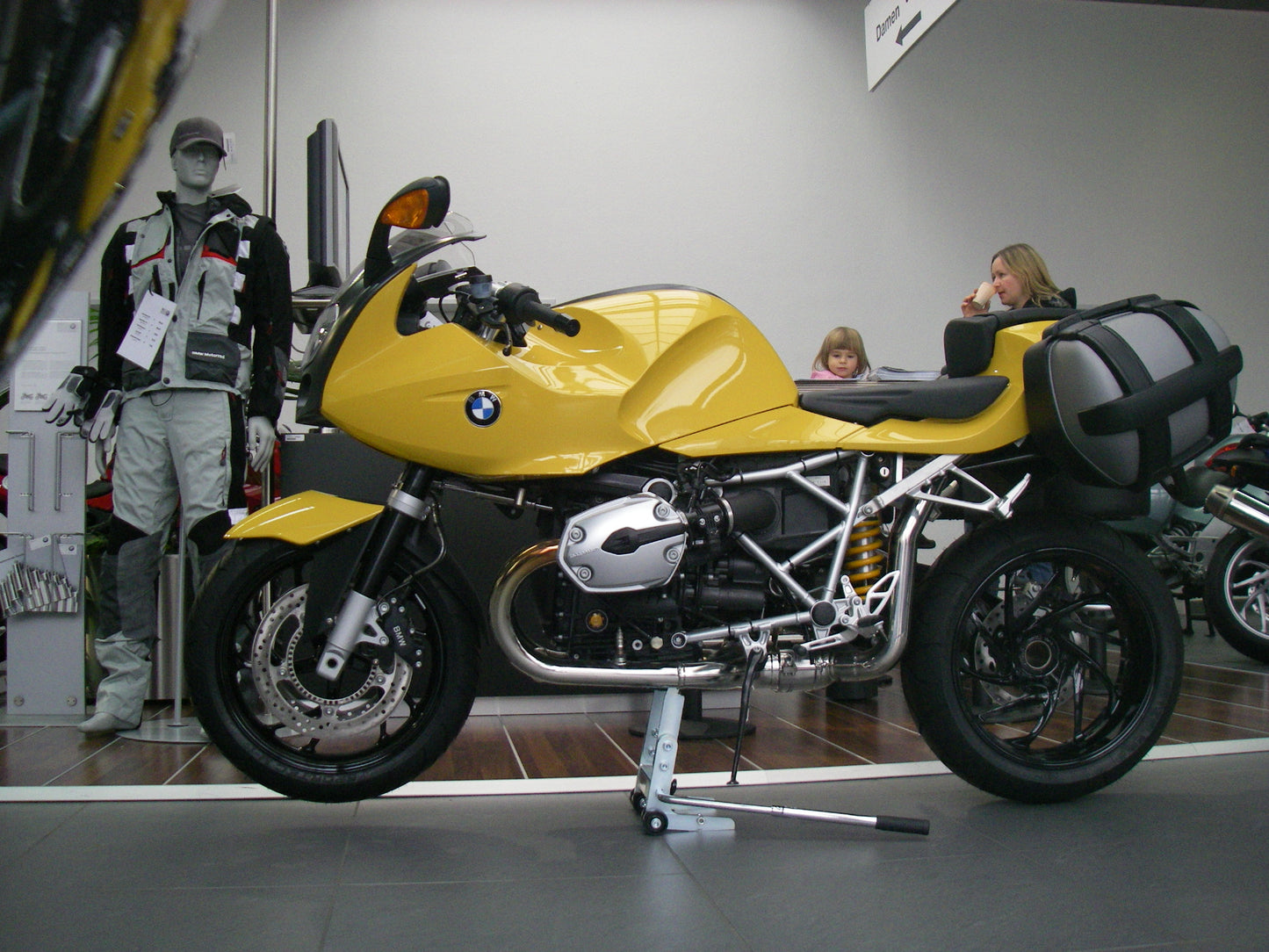 BMW R1200S Lifter