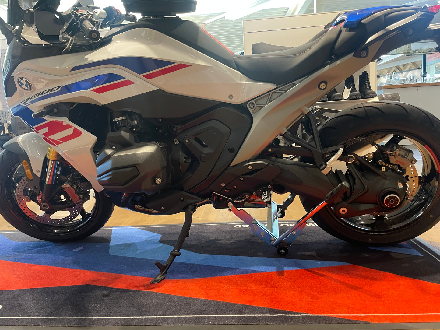 BMW R1300R / RS Lifter