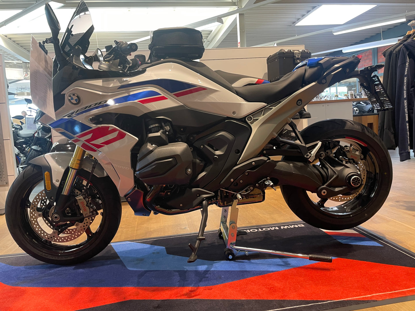 BMW R1300R / RS Lifter